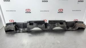 Used Rear bumper bracket central Volkswagen Transporter T6 2.0 TDI DRF Price € 42,35 Inclusive VAT offered by Autohandel Didier
