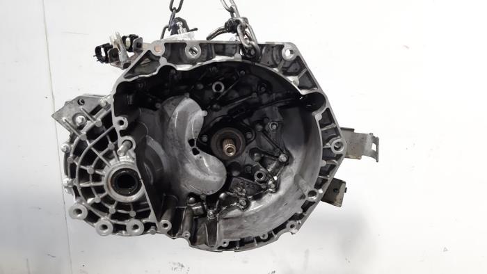 Gearbox from a Jeep Renegade (BU) 1.0 T3 12V 2019