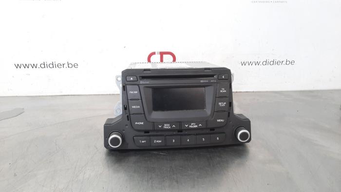 Radio de un Hyundai i10 (B5) 1.0 12V 2016
