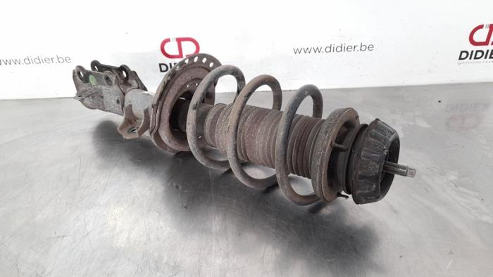 Fronts shock absorber, left from a Hyundai i10 (B5) 1.0 12V 2016