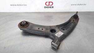 Used Front wishbone, left Hyundai i20 (GBB) 1.2i 16V Price € 96,80 Inclusive VAT offered by Autohandel Didier