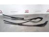 BMW 3 serie (F30) 316d 2.0 16V Front wiper arm
