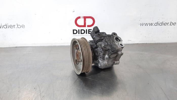 Begagnade Servostyrningspump Volkswagen Transporter T5 2.0 TDI DRF Pris € 102,85 Inklusive moms erbjuds av Autohandel Didier
