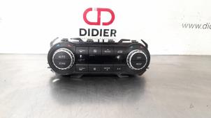 Used Air conditioning control panel Mercedes GLA (156.9) 1.6 180 16V Price € 163,35 Inclusive VAT offered by Autohandel Didier