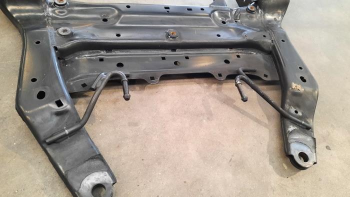 Subframe BMW X1 sDrive 20d 2.0 16V - 687272903