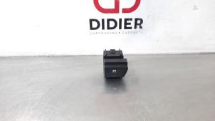 Used Switch (miscellaneous) Opel Combo Life/Tour 1.2 130 Price € 18,15 Inclusive VAT offered by Autohandel Didier