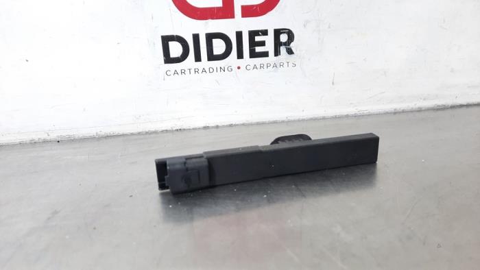Begagnade Däcktryckssensor Opel Combo Life/Tour 1.2 130 Pris € 18,15 Inklusive moms erbjuds av Autohandel Didier
