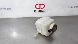 Used Brake fluid reservoir BMW 5 serie Touring (F11) 535d xDrive 24V Price € 30,25 Inclusive VAT offered by Autohandel Didier