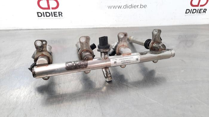 Fuel injector nozzle Mercedes E E-63 AMG S 4.0 V8 Turbo 4-Matic+  