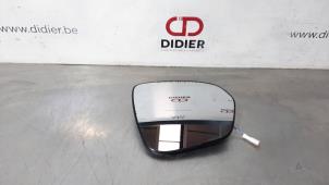Używane Szyba lusterka prawego Dacia Duster (SR) 1.3 TCE 130 16V Cena € 36,30 Z VAT oferowane przez Autohandel Didier