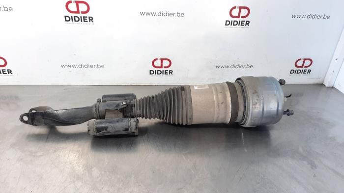 Stoßdämpfer links vorne mei oenummer 2533200338 Vorrat