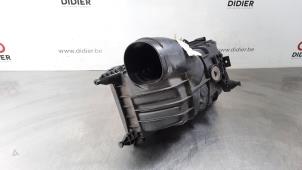 Used Air box Landrover Range Rover IV (LG) 4.4 SDV8 32V Price € 127,05 Inclusive VAT offered by Autohandel Didier