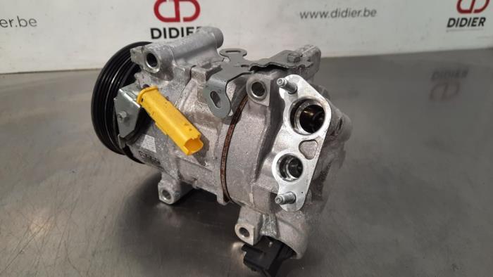 Air conditioning pump from a Citroën Grand C4 Spacetourer (3A) 1.5 Blue HDi 130 16V 2020