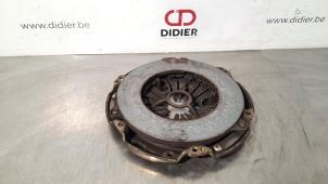 Used Clutch housing Mercedes C (W204) 2.2 C-180 CDI 16V BlueEFFICIENCY Price € 96,80 Inclusive VAT offered by Autohandel Didier