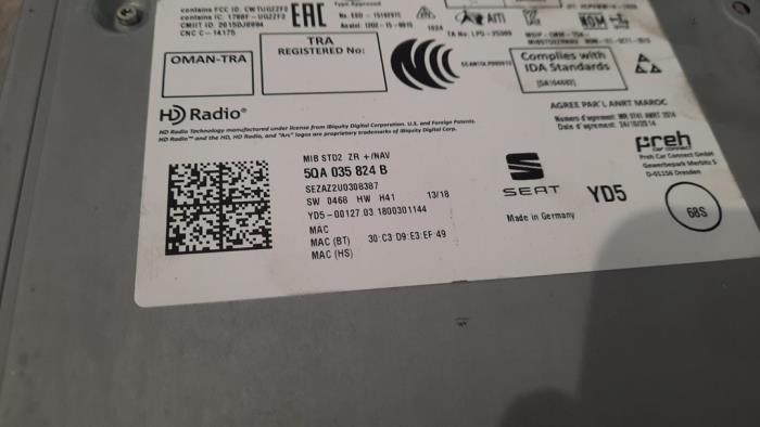 Radio Modul van een Seat Ibiza V (KJB) 1.0 TGI 12V 2018
