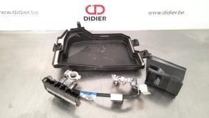 Used Battery cover Renault Clio V (RJAB) 1.0 TCe 100 12V Price € 72,60 Inclusive VAT offered by Autohandel Didier