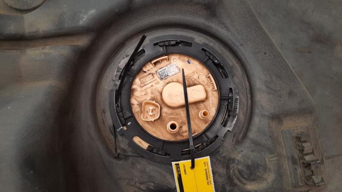 Pompe à carburant d'un Ford Mondeo V Wagon 2.0 TDCi 150 16V 2015