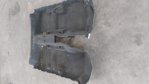Used Insulation mat, front centre Audi A3 Sportback (8VA/8VF) 2.0 TDI 16V Price € 193,60 Inclusive VAT offered by Autohandel Didier
