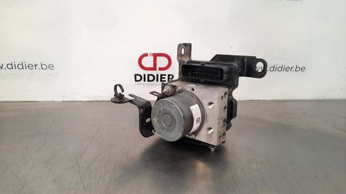 Gebrauchte ABS Pumpe Peugeot 3008 II (M4/MC/MJ/MR) 1.6 BlueHDi 115 Preis € 163,35 Mit Mehrwertsteuer angeboten von Autohandel Didier