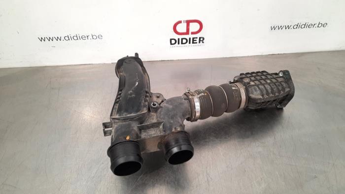 Usagé Tube intercooler Peugeot 3008 II (M4/MC/MJ/MR) 1.6 BlueHDi 115 Prix € 30,25 Prix TTC proposé par Autohandel Didier
