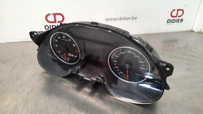 Cuentakilómetros de un Audi RS 4 Avant (B8) 4.2 V8 32V 2012