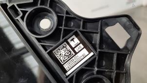 Używane Listwa ozdobna slupka B zewnetrzna Tesla Model 3 EV AWD Cena € 181,50 Z VAT oferowane przez Autohandel Didier