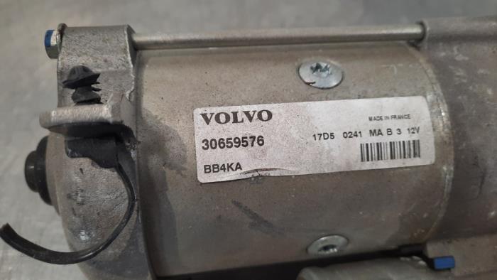 Motor de arranque de un Volvo V40 (MV) 2.0 D2 16V 2015