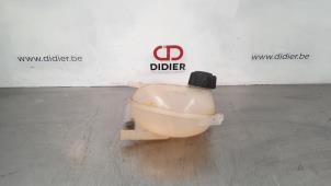 Used Expansion vessel Dacia Logan MCV III/Sandero Wagon (SD07) 0.9 TCe 90 12V Price € 18,15 Inclusive VAT offered by Autohandel Didier