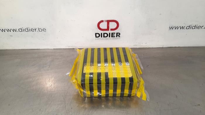 Begagnade Däckpump Toyota Prius Plus (ZVW4) 1.8 Hybrid 16V Pris € 60,50 Inklusive moms erbjuds av Autohandel Didier