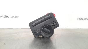 Used AIH headlight switch Mercedes Vito (447.6) 1.6 111 CDI 16V Price € 54,45 Inclusive VAT offered by Autohandel Didier
