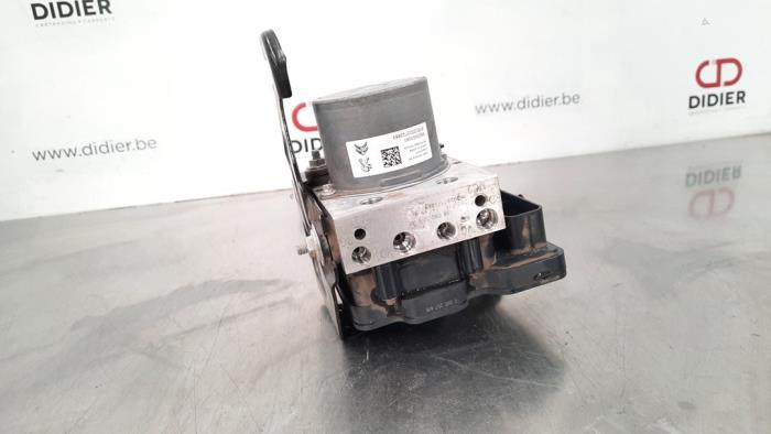 Used ABS pump Peugeot Expert (V1/VA/VB/VE/VF/VT/VY) 1.6 Blue HDi 95 16V Price € 229,90 Inclusive VAT offered by Autohandel Didier