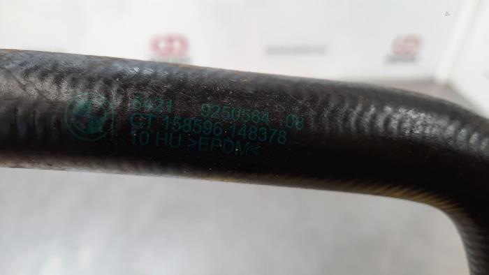 Radiator hose from a BMW 2 serie Active Tourer (F45) 216d 1.5 TwinPower Turbo 12V 2019