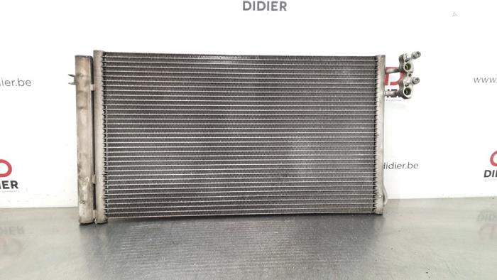 Air conditioning condenser from a BMW 1 serie (E87/87N) 118d 16V 2009
