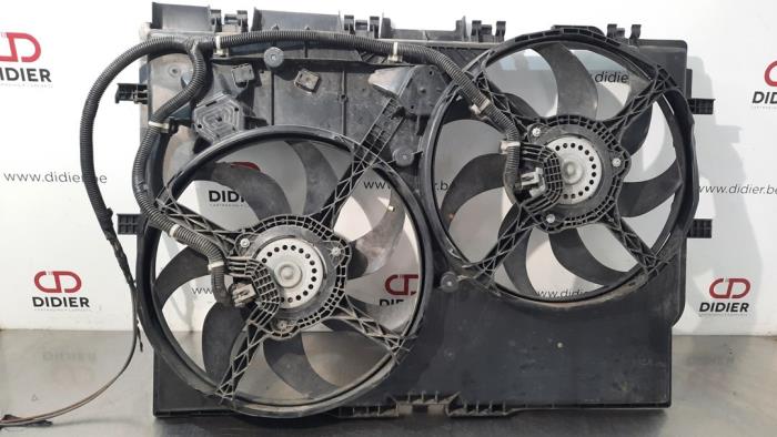 Cooling fans from a Citroën Jumper (U9) 2.2 HDi 130 2016