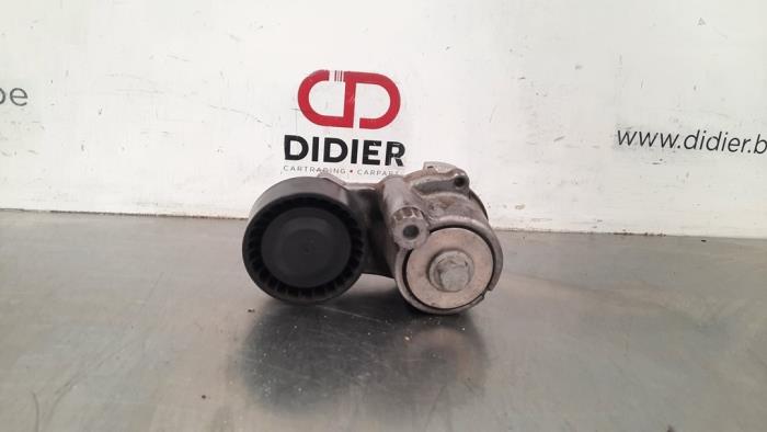 Usados Rodillo tensor correa múltiple Opel Mokka/Mokka X 1.6 CDTI 16V 4x2 Precio € 18,15 IVA incluido ofrecido por Autohandel Didier