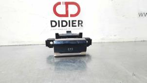 Used Parking brake switch Citroen C4 Grand Picasso (3A) 1.6 BlueHDI 115 Price € 36,30 Inclusive VAT offered by Autohandel Didier