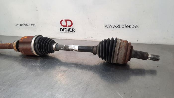 Front drive shaft, right from a Peugeot 5008 II (M4/MC/MJ/MR) 2.0 GT BlueHDi 180 16V 2019