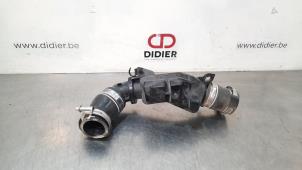 Used Intercooler tube Peugeot 5008 II (M4/MC/MJ/MR) 2.0 GT BlueHDi 180 16V Price € 36,30 Inclusive VAT offered by Autohandel Didier