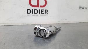 Used Door lock cylinder, left Renault Kangoo Express (FW) 1.5 dCi 90 FAP Price € 30,25 Inclusive VAT offered by Autohandel Didier