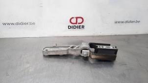 Used Gearbox mount Volvo XC60 II (UZ) 2.0 T8 16V Hybrid AWD Price € 24,20 Inclusive VAT offered by Autohandel Didier