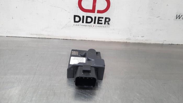 Usagé Module pompe carburant Volvo XC60 II (UZ) 2.0 T8 16V Recharge, Twin Engine AWD Prix € 36,30 Prix TTC proposé par Autohandel Didier