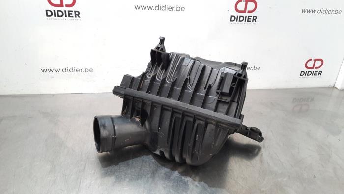 Gebrauchte Luftfiltergehäuse BMW X1 (F48) sDrive 16d 1.5 12V TwinPower Preis € 181,50 Mit Mehrwertsteuer angeboten von Autohandel Didier