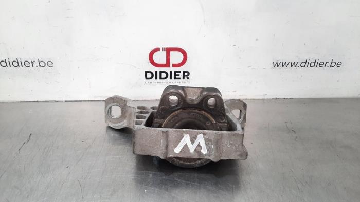 Used Engine mount Volvo S40 (MS) 1.6 D 16V Price € 18,15 Inclusive VAT offered by Autohandel Didier