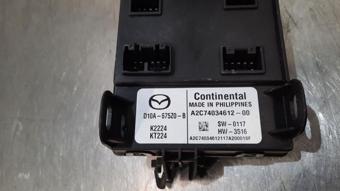Steuergerät Body Control van een Mazda 2 (DJ/DL) 1.5 SkyActiv-G 90 2018