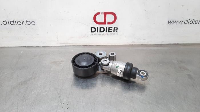 Usados Rodillo tensor correa múltiple Mazda 2 (DJ/DL) 1.5 SkyActiv-G 90 Precio € 24,20 IVA incluido ofrecido por Autohandel Didier