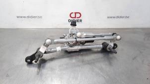 Used Wiper motor + mechanism Renault Clio V (RJAB) 1.0 TCe 100 12V Price € 66,55 Inclusive VAT offered by Autohandel Didier