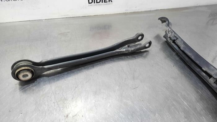 Rear wishbone, left from a Mercedes-Benz C (W205) C-200d 1.6 Turbo 16V 2019