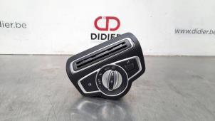 Used AIH headlight switch Mercedes C (W205) C-200d 1.6 Turbo 16V Price € 42,35 Inclusive VAT offered by Autohandel Didier