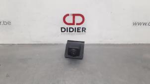 Używane Kamera cofania Peugeot 308 (L3/L8/LB/LH/LP) 1.5 BlueHDi 100 Cena € 127,05 Z VAT oferowane przez Autohandel Didier