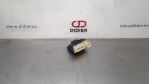 Used Glow plug relay Peugeot Expert (VA/VB/VE/VF/VY) 2.0 Blue HDi 120 16V Price € 24,20 Inclusive VAT offered by Autohandel Didier